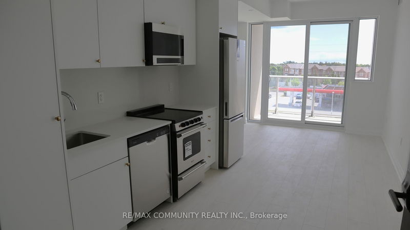 home for lease on 415-412 silver maple Road