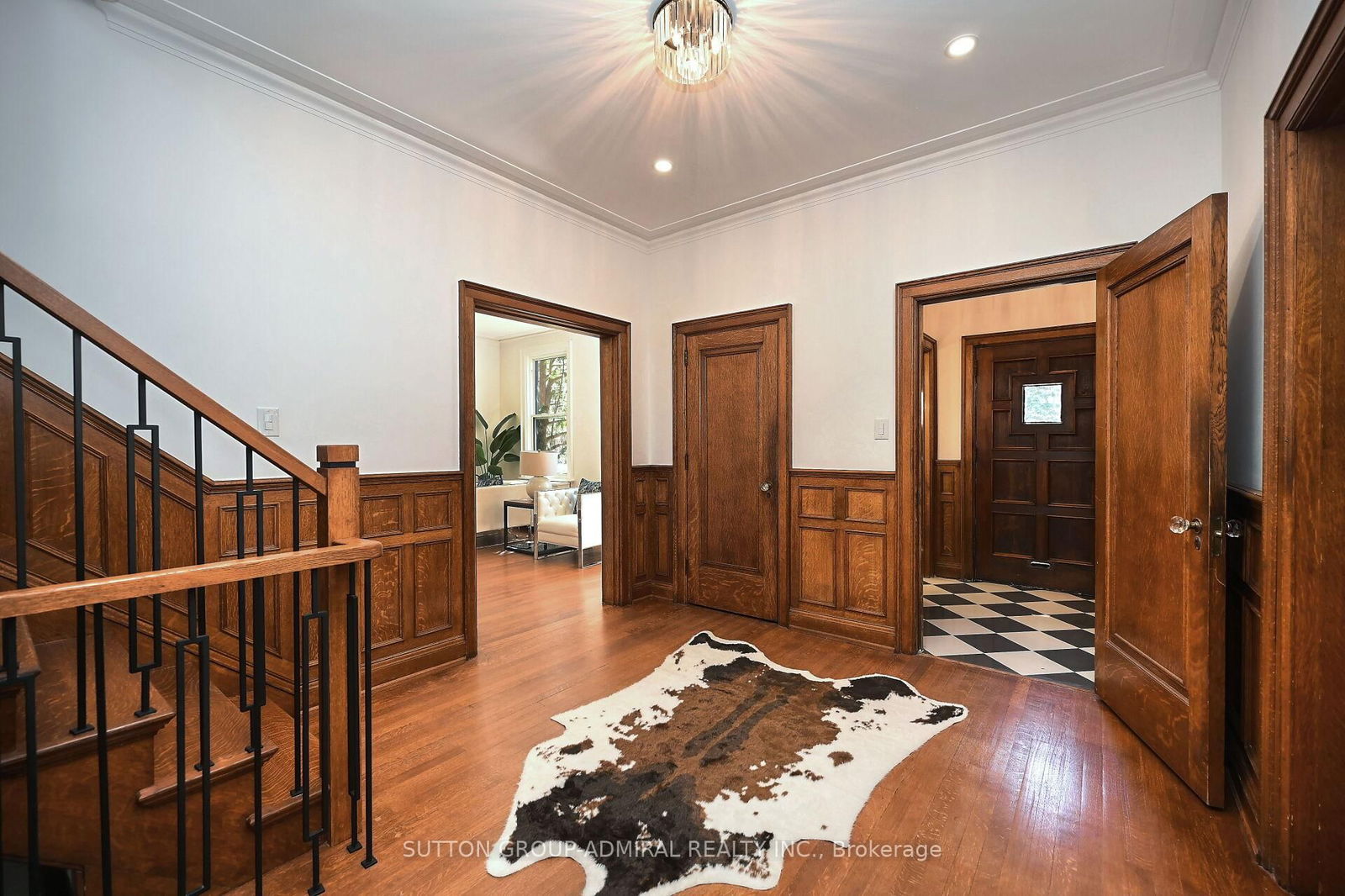 Detached House for sale at 987 Royal York Road, Toronto, Kingsway South, M8X 2E8 - MLS: W12184242