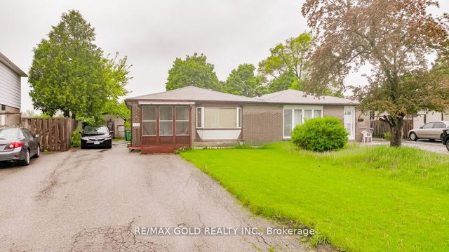 10 Edenridge Drive