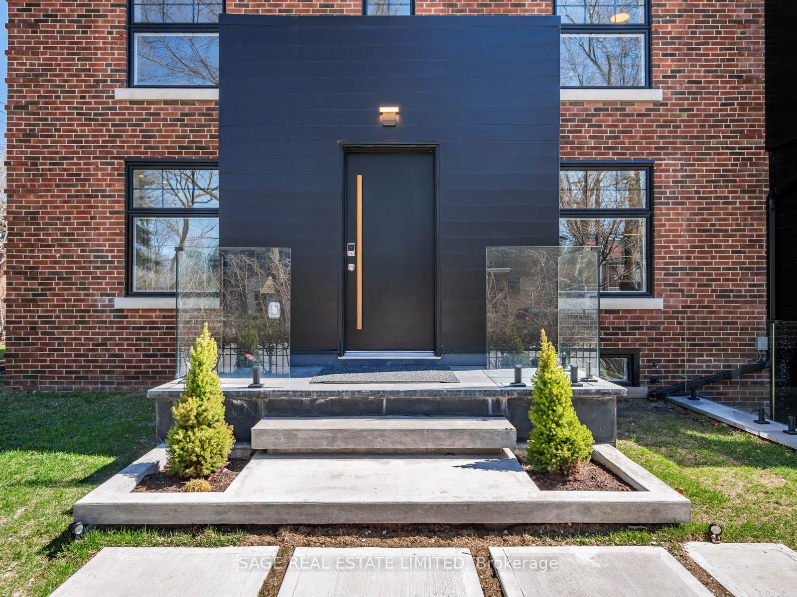 Detached House for sale at 159 Humbervale Boulevard, Toronto, Stonegate-Queensway, M8Y 3P9 - MLS: W12184630