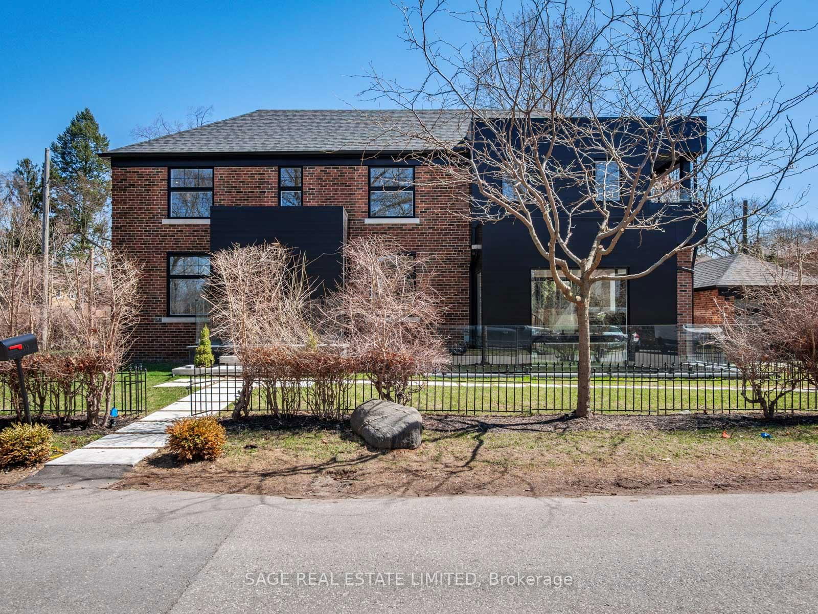 Detached House for sale at 159 Humbervale Boulevard, Toronto, Stonegate-Queensway, M8Y 3P9 - MLS: W12184630