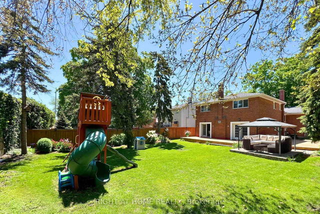 3273 Grassfire Crescent