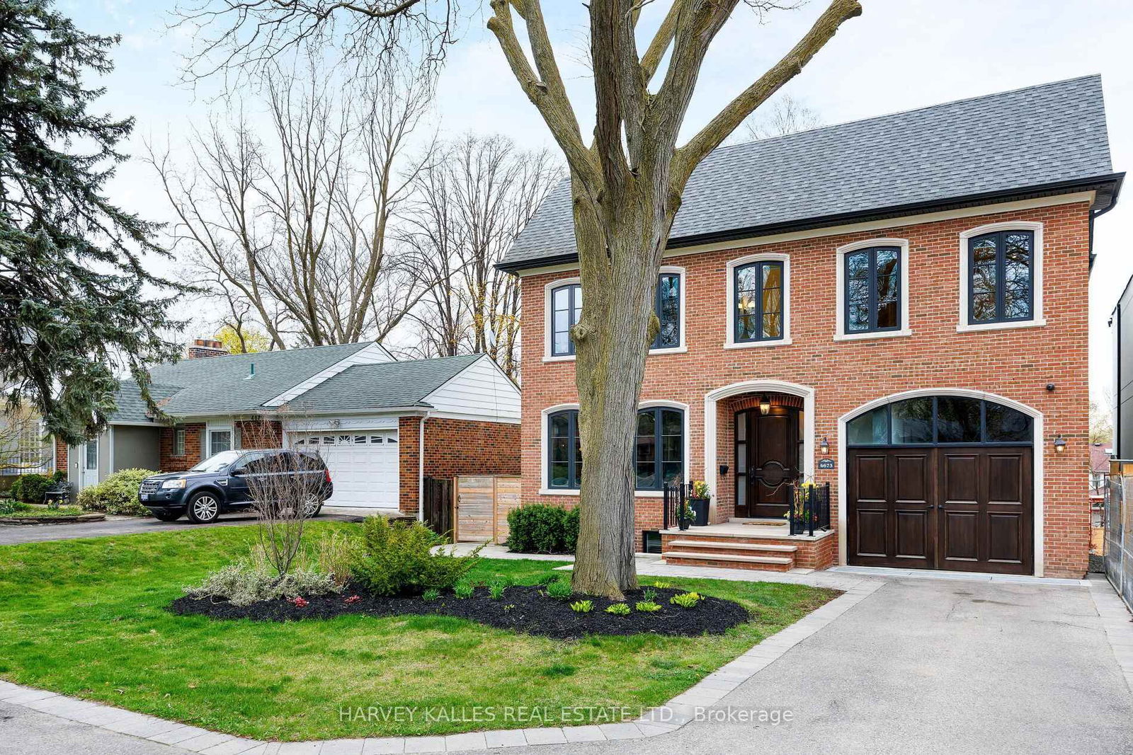 Detached House for sale at 4673 Dundas Street, Toronto, Kingsway South, M9A 1A4 - MLS: W12184849