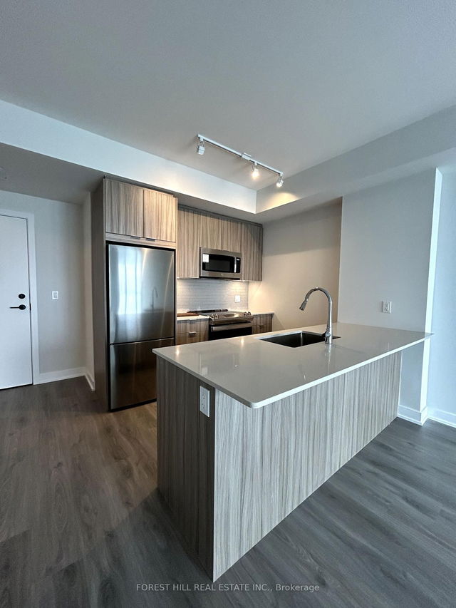 2310 - 430 Square One Drive