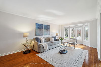 1372 Wheelwright Rd, Oakville - Glen Abbey image-0-4