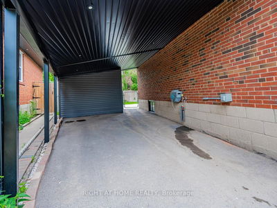 3 Rollins Pl, Toronto - Islington-City Centre West image-0-2