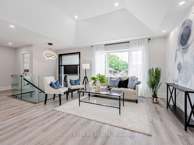 3 Rollins Pl, Toronto - Islington-City Centre West image-0-4