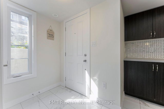 205 - 2355 Sheppard Avenue