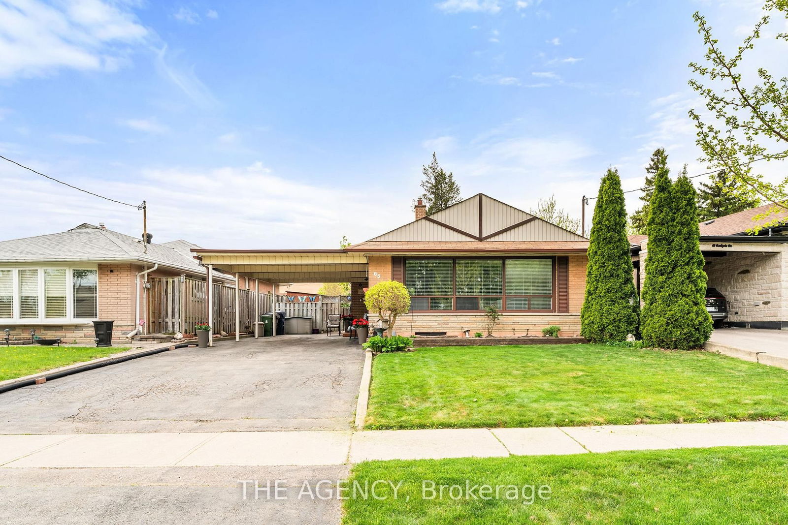 Detached House for sale at 65 Barkwin Drive, Toronto, Thistletown-Beaumonde Heights, M9V 2W5 - MLS: W12185653