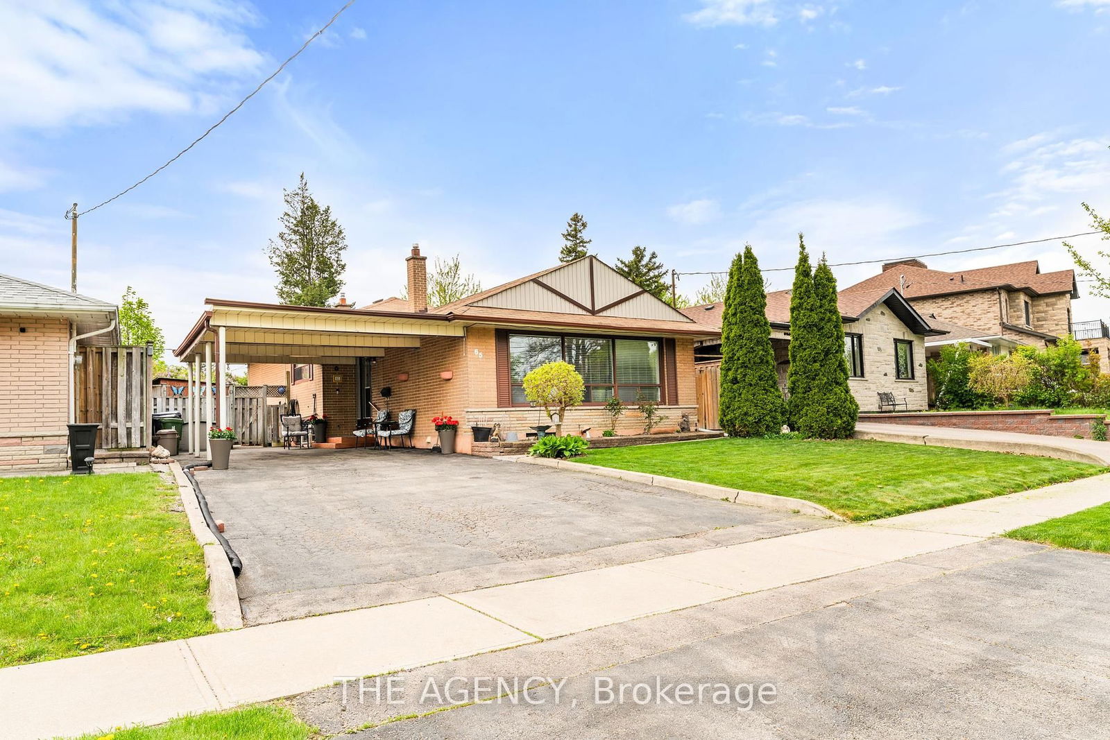 Detached House for sale at 65 Barkwin Drive, Toronto, Thistletown-Beaumonde Heights, M9V 2W5 - MLS: W12185653