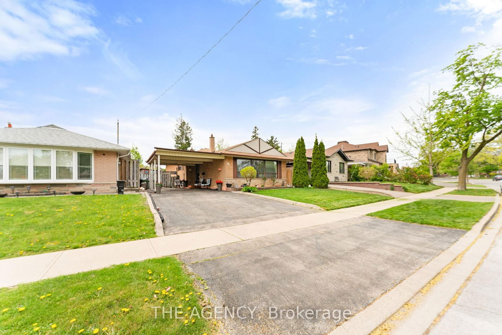 Detached House for sale at 65 Barkwin Drive, Toronto, Thistletown-Beaumonde Heights, M9V 2W5 - MLS: W12185653