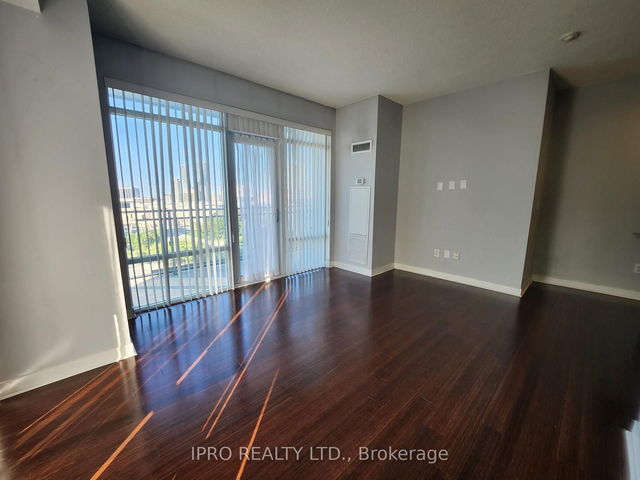 711 - 365 Prince of wales Drive