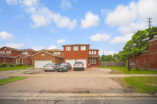 692 Huntington Ridge Drive