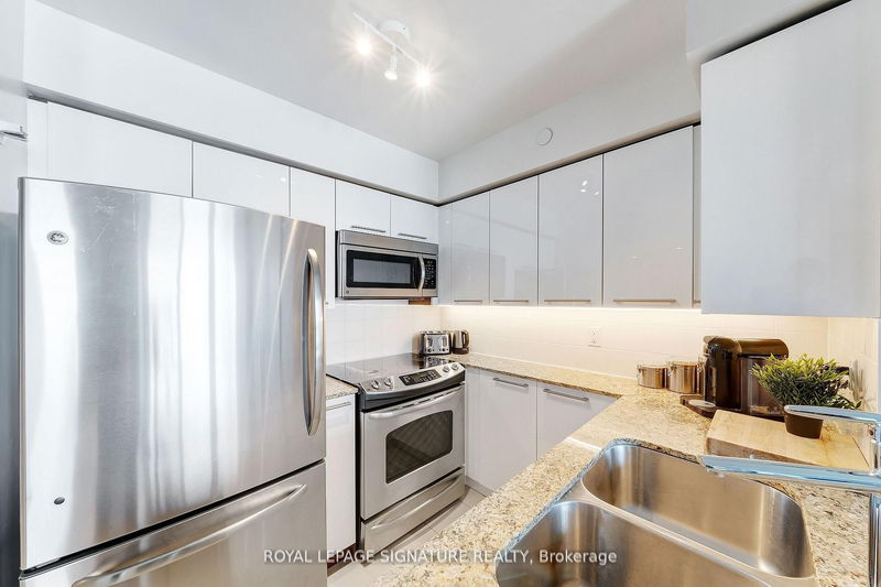 home for lease on 1103-205 Sherway Gardens Road