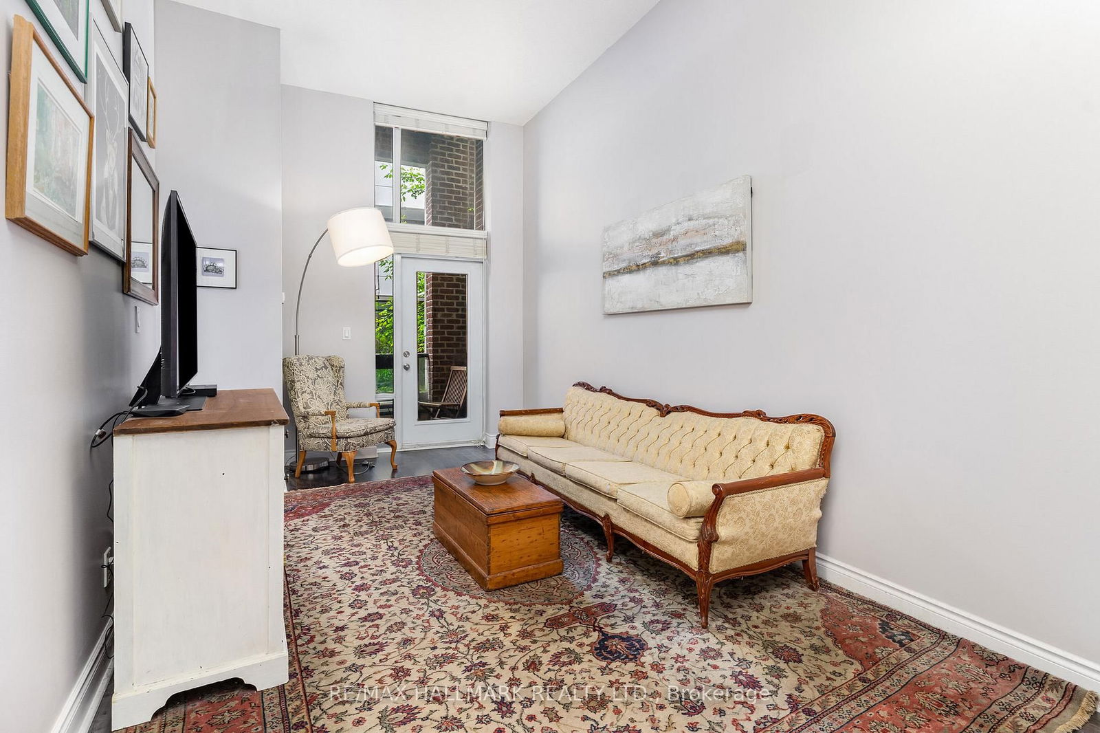 Condo for sale at 109-25 Earlington Avenue, Toronto, Kingsway South, M8X 3A3 - MLS: W12186077