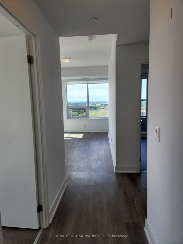 2004 - 297 Oakwalk Drive