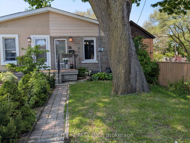 54 Grandville Avenue