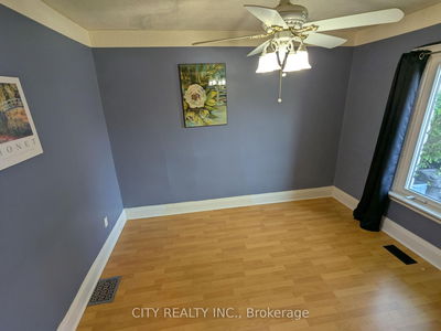 54 Grandville Ave, Toronto - Rockcliffe-Smythe image-0-3