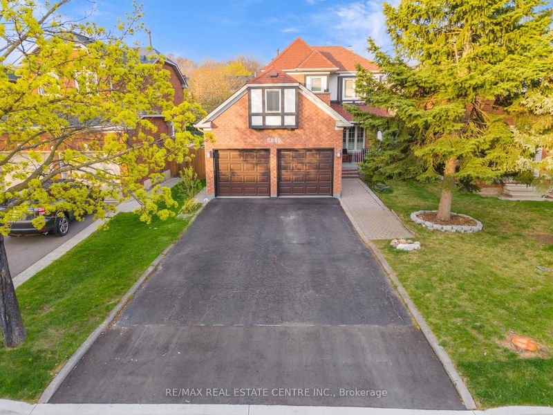 2840 Tradewind Dr, Mississauga - Meadowvale image-0-0
