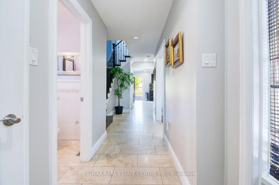2840 Tradewind Dr, Mississauga - Meadowvale image-0-3