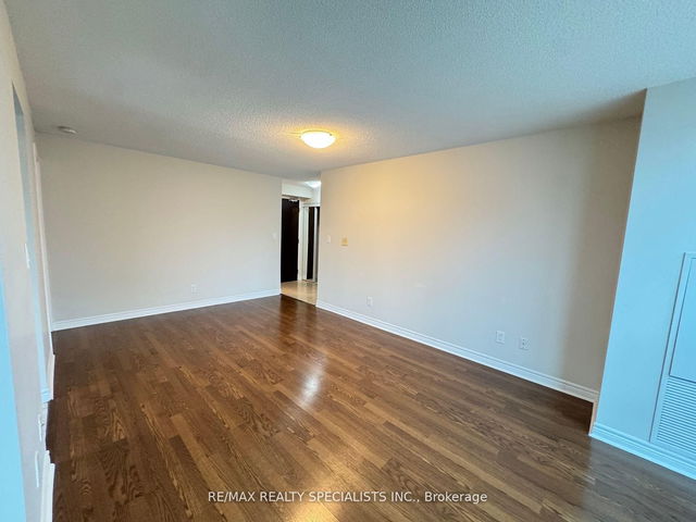 1508 - 208 Enfield Place
