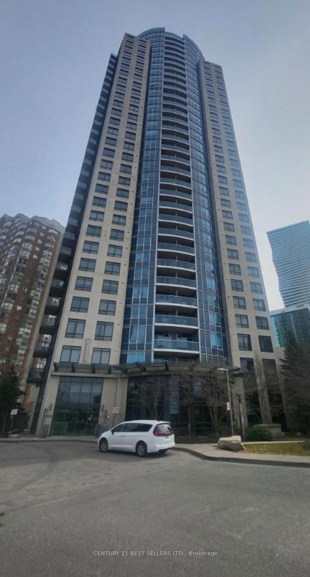 2205 - 330 Burnhamthorpe Rd W Road