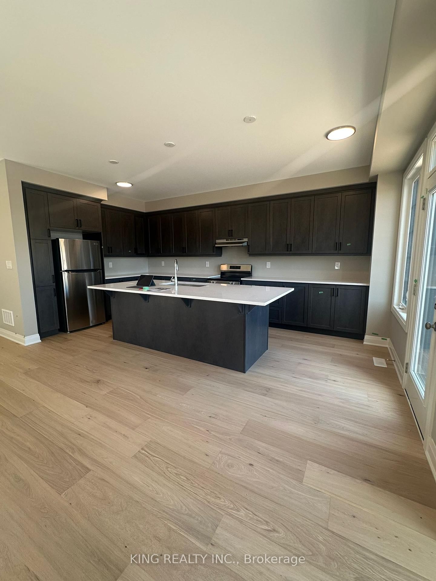 Townhouse for lease at 3103 John McKay Boulevard, Oakville, Joshua Meadows, L6H 7G1 - MLS: W12186843