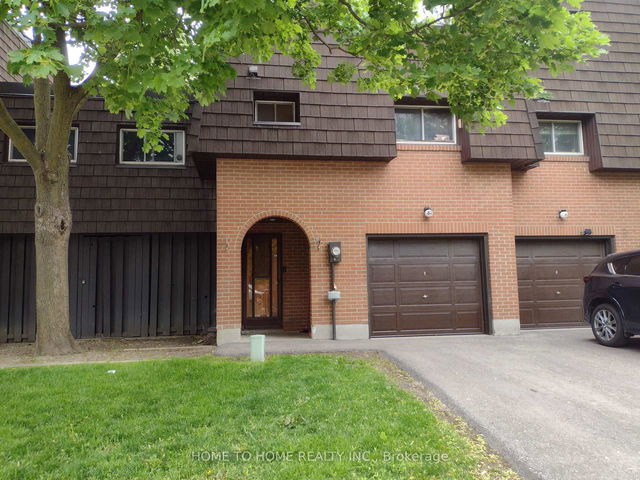 83 - 82 Darras Court