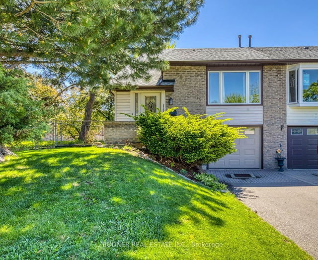 2768 Bucklepost Crescent