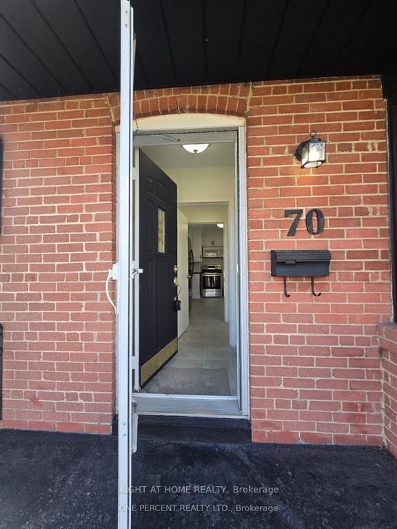 70 Bunnell Crescent