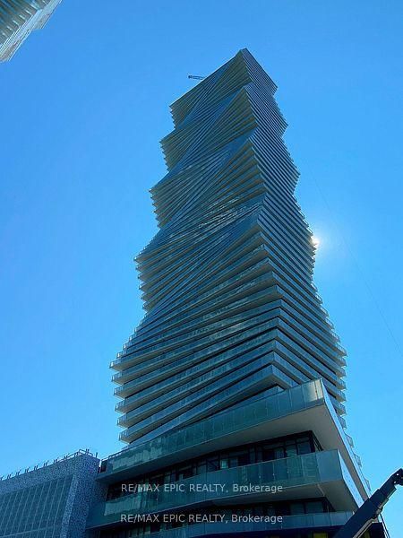 2709 - 3883 Quartz Road