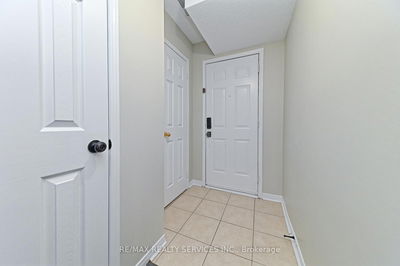 Unit 109 — 7035 Rexwood Rd, Mississauga - Malton image-0-3