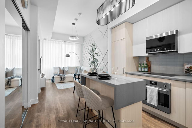 367 - 2481 Taunton Road