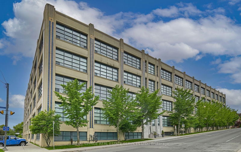 Unit 205 — 1001 Roselawn Ave, Toronto - Briar Hill-Belgravia image-0-0