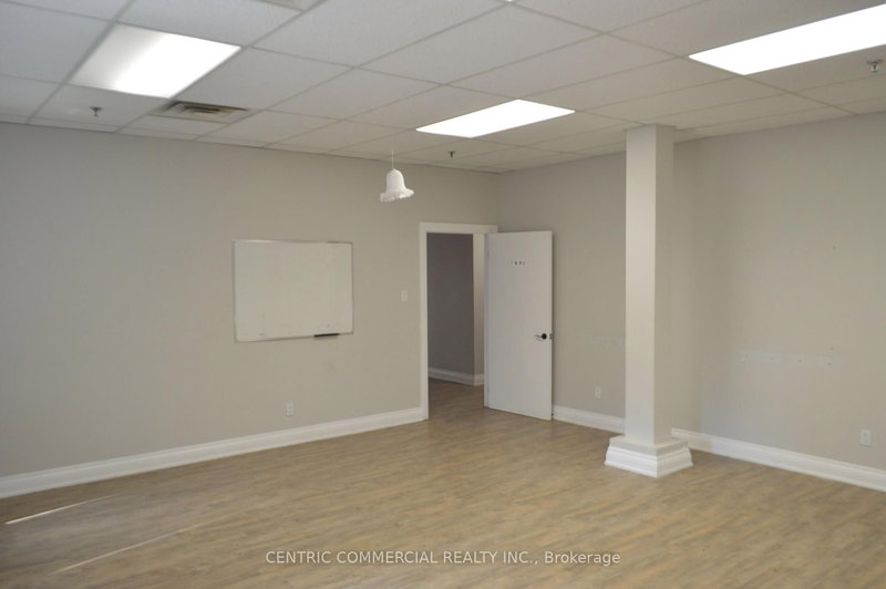 203 - 1900 Dundas St E, Mississauga, L4X 1L9 | Image 2