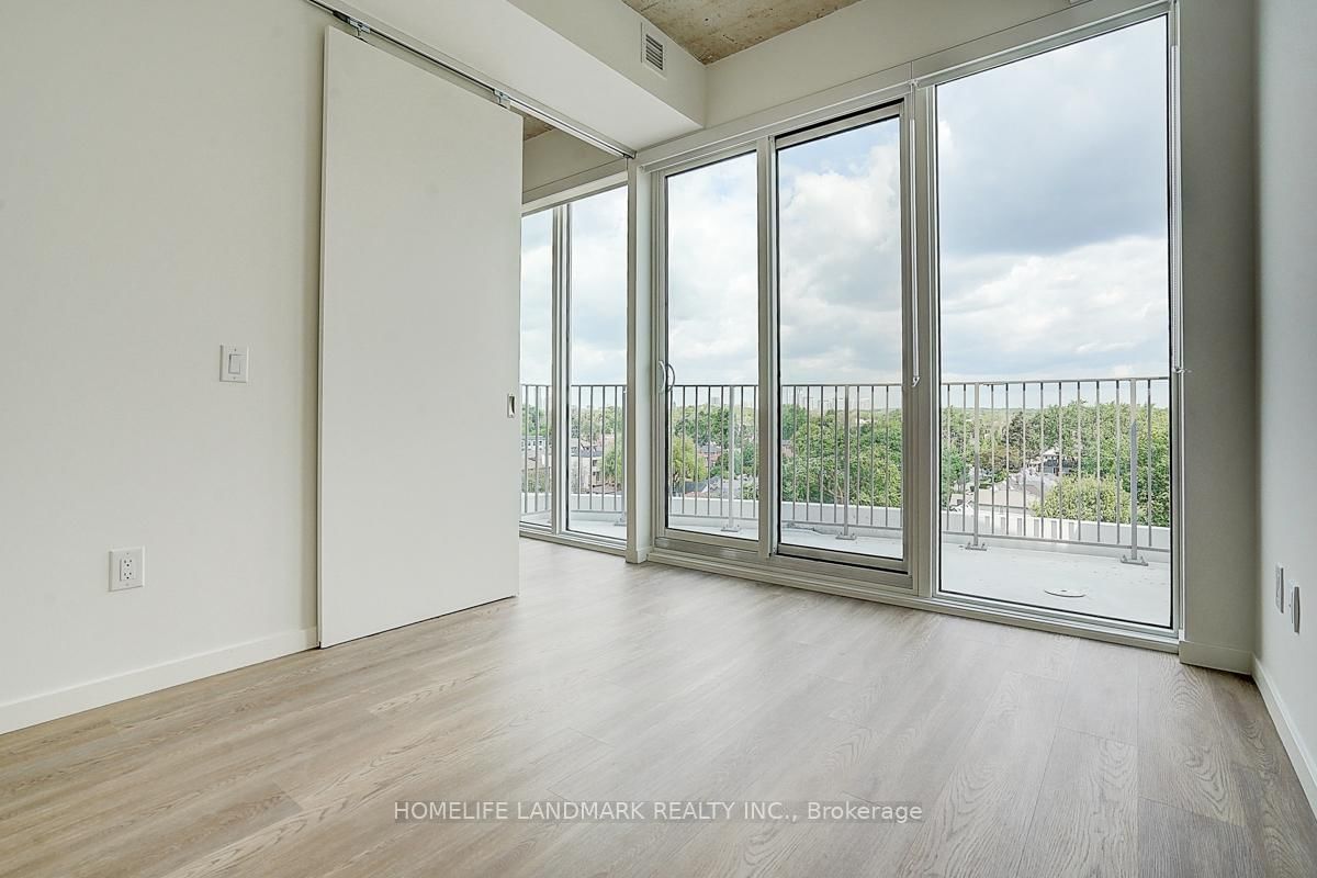 689 The Queensway, Unit 717 - Photo 24