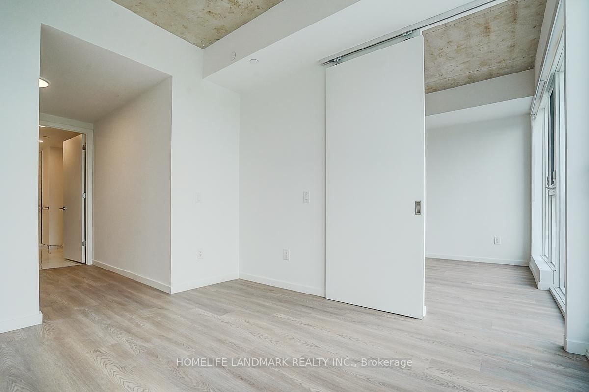 689 The Queensway, Unit 717 - Photo 25