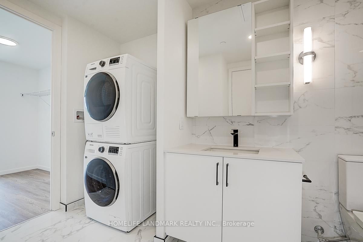 689 The Queensway, Unit 717 - Photo 32