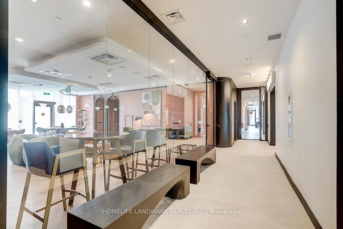 689 The Queensway, Unit 717 - Photo 39