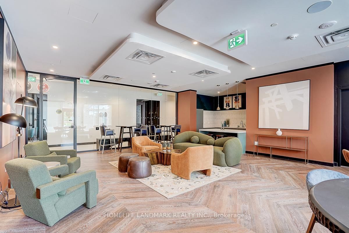 689 The Queensway, Unit 717 - Photo 42