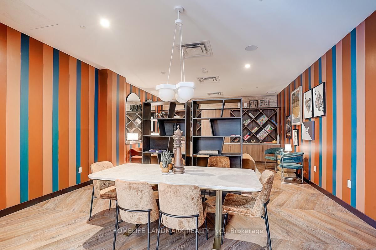 689 The Queensway, Unit 717 - Photo 43