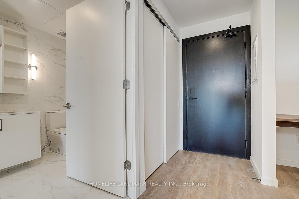 689 The Queensway, Unit 717 - Photo 6