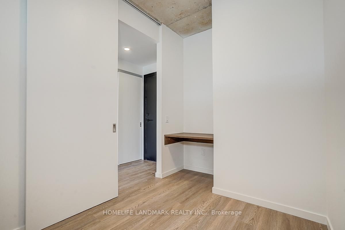 689 The Queensway, Unit 717 - Photo 8