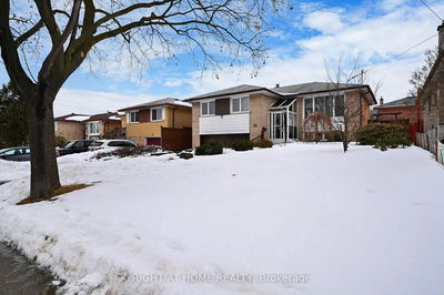 35 Westhumber Blvd, Toronto - West Humber-Clairville image-0-1