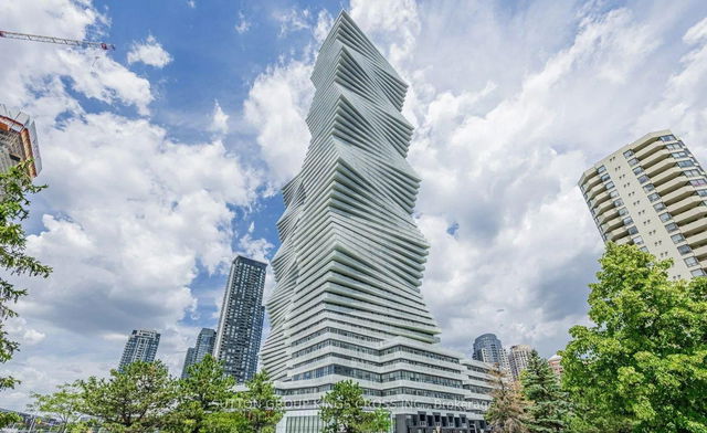 2504 - 3883 Quartz Drive