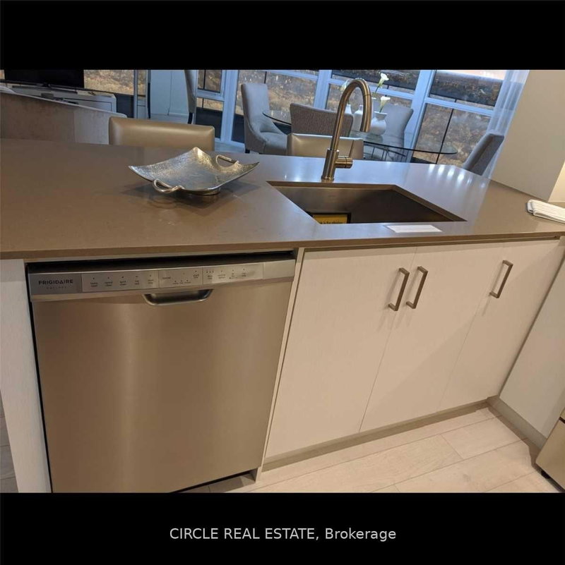 1505 - 15 Lynch St, Brampton, L6W 2B1 | Image 3