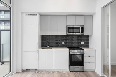 Unit 701 — 285 Dufferin St, Toronto - South Parkdale image-0-4
