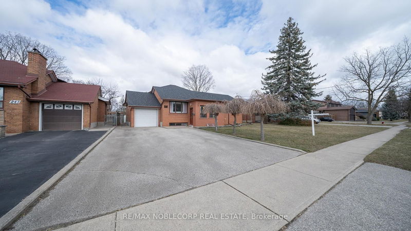 home for sale on 253 McGill Street N