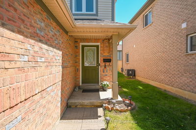 Unit 30 — 5255 Guildwood Way, Mississauga - Hurontario image-0-4