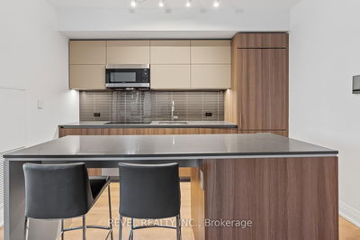 Unit 520 — 21 Park St, Mississauga - Port Credit image-0-3